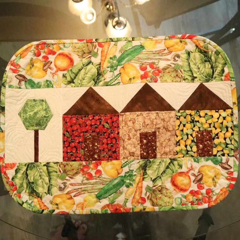 Reversible Table Runners, Place Mats set of 7 pieces Handmade Garden Americana